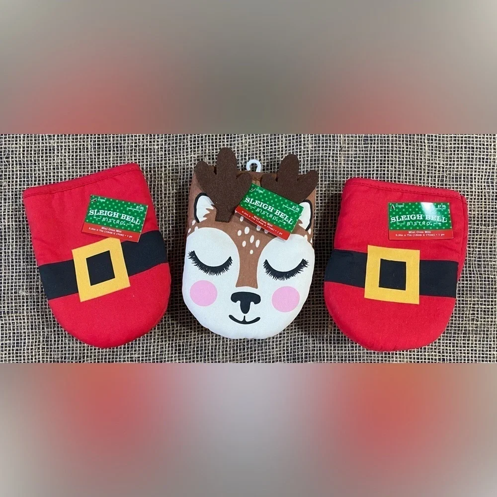 Sleigh Bell Bistro Mini Oven Mitts, 2 Santa & 1 Reindeer, 5.5”X7.5” Set of 3